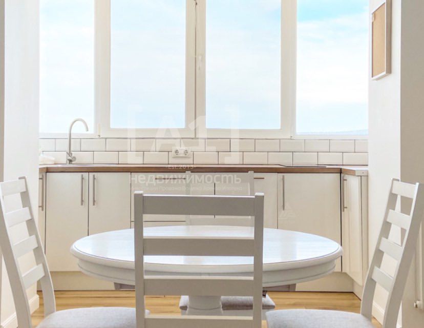 Продаётся 1-комнатная квартира, 38 м²
