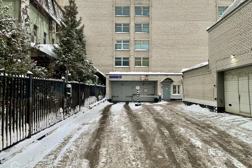 Продаётся гараж, 18 м²