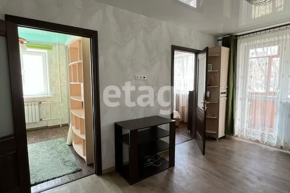 Сдаётся 3-комнатная квартира, 47.3 м²