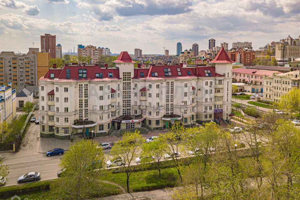 Продаётся 2-комнатная квартира, 83 м²