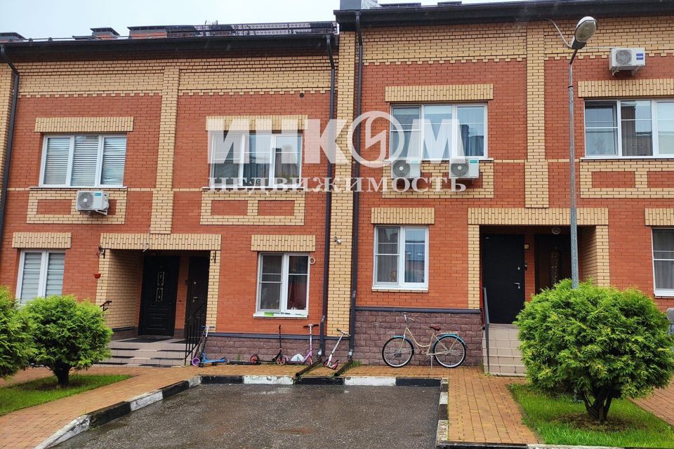 Продаётся 5-комнатная квартира, 138.1 м²