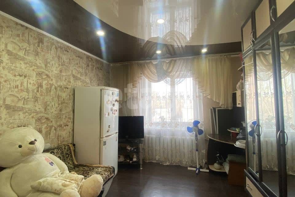 Продаётся 3-комнатная квартира, 59.8 м²