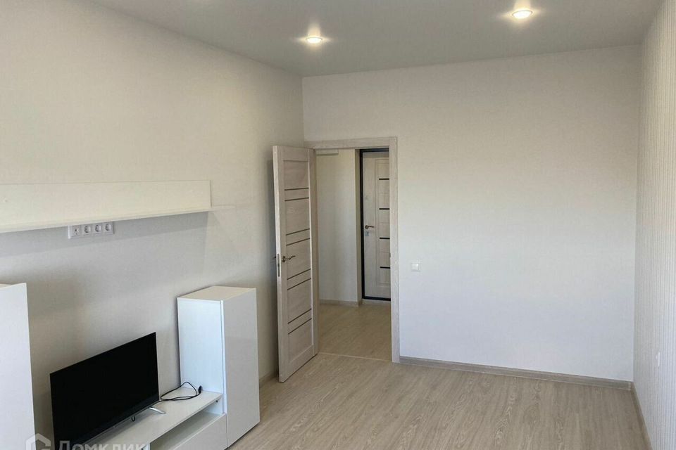 Продаётся 1-комнатная квартира, 38 м²