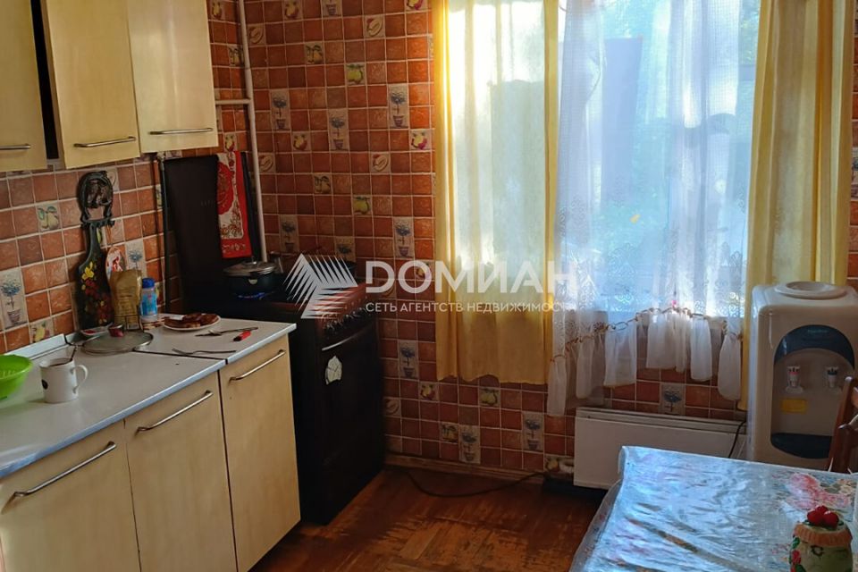 Продаётся 3-комнатная квартира, 63 м²