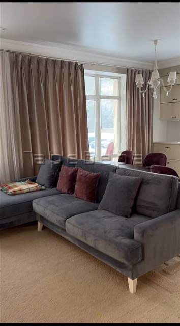 Сдаётся 2-комнатная квартира, 89 м²