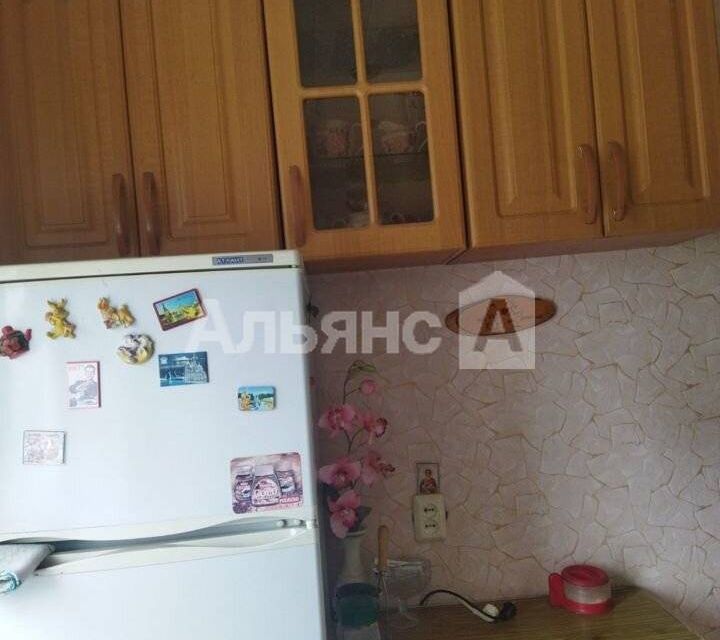 Продаётся 4-комнатная квартира, 61.1 м²