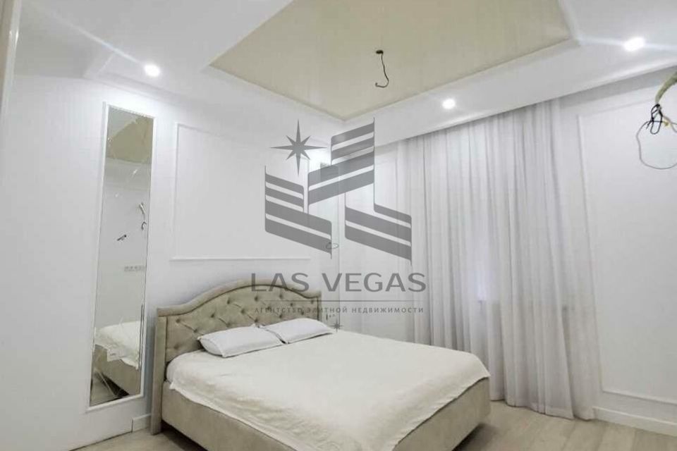 Сдаётся 2-комнатная квартира, 70 м²