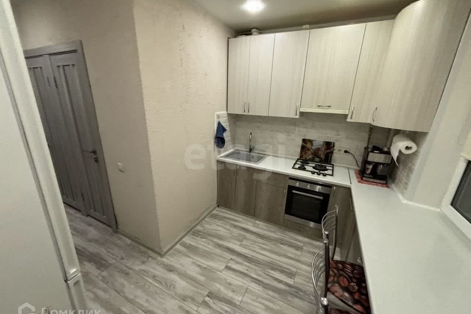 Продаётся 3-комнатная квартира, 63.3 м²