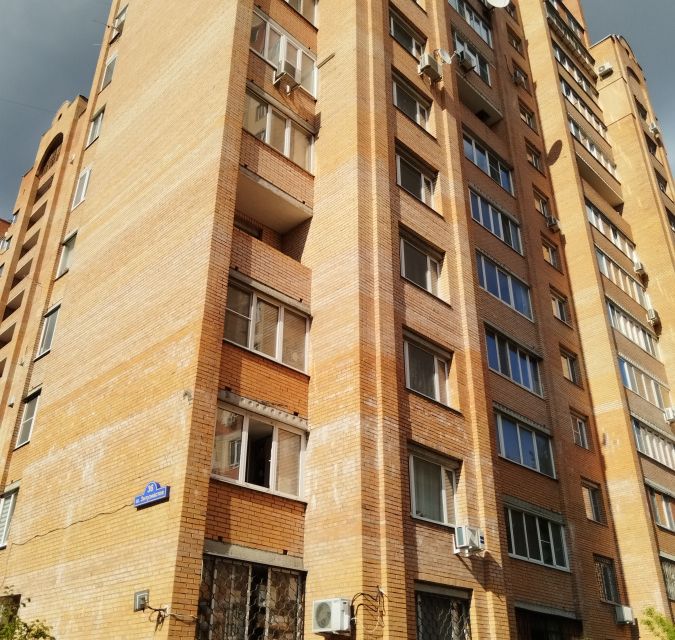 Продаётся 2-комнатная квартира, 70.6 м²