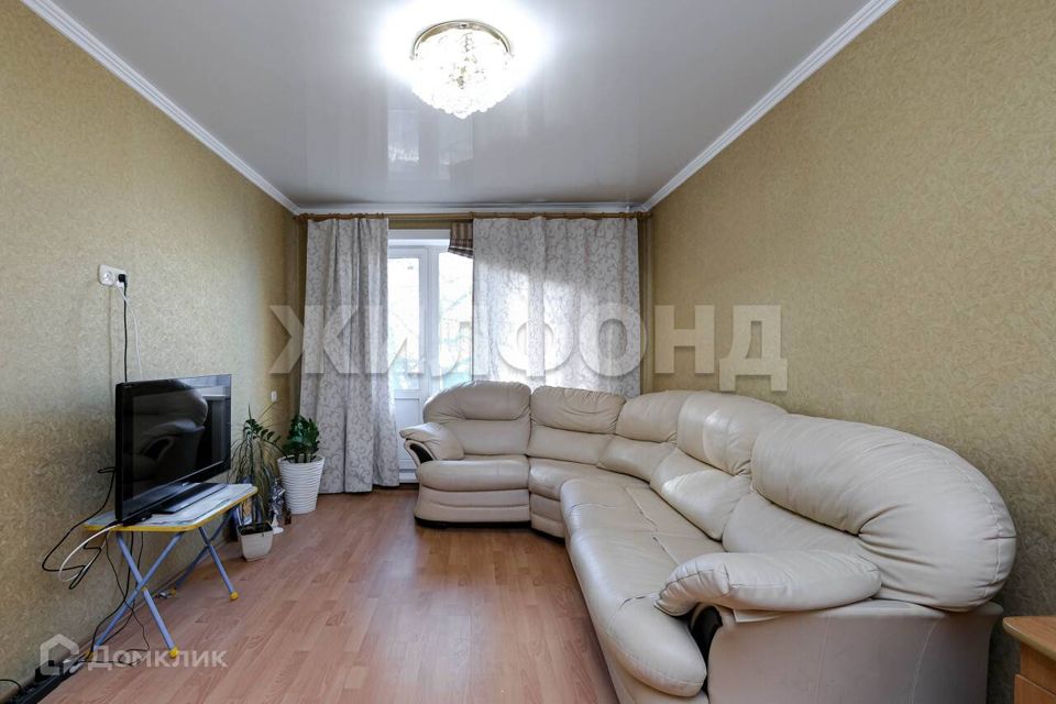 Продаётся 3-комнатная квартира, 59.9 м²