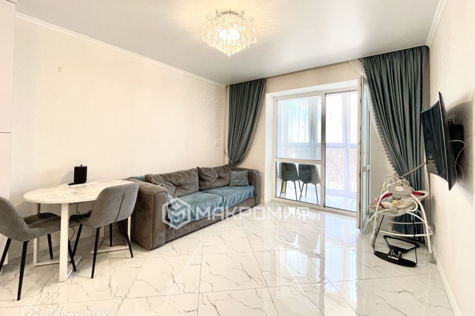 Продаётся 2-комнатная квартира, 66.4 м²