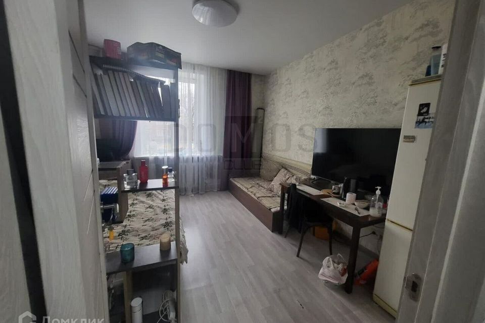 Продаётся 4-комнатная квартира, 82 м²
