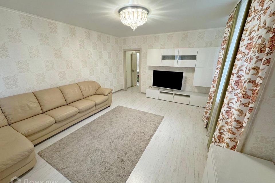 Сдаётся 2-комнатная квартира, 62 м²
