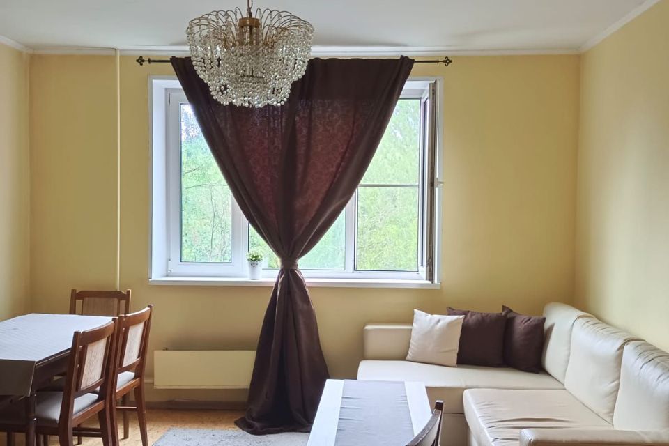 Сдаётся 2-комнатная квартира, 52.4 м²