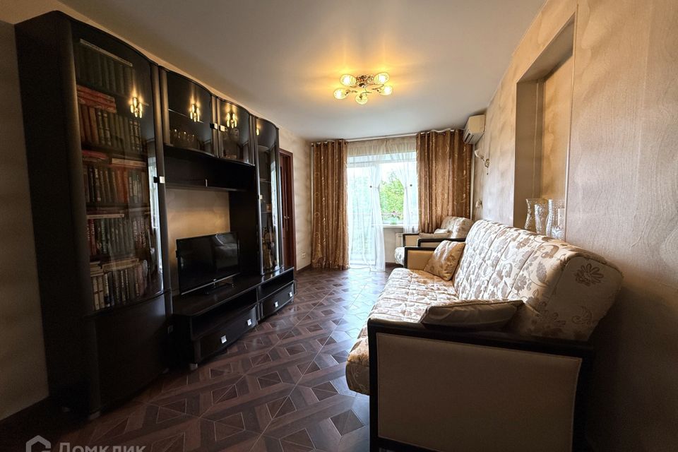 Продаётся 3-комнатная квартира, 54.4 м²