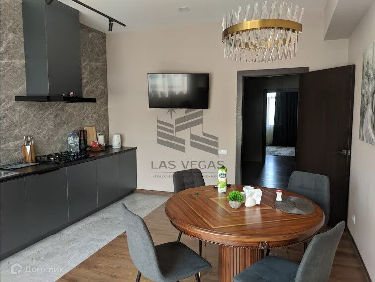 Сдаётся 2-комнатная квартира, 58 м²
