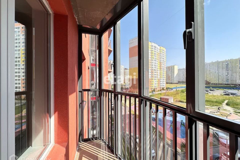 Продаётся 2-комнатная квартира, 56.1 м²