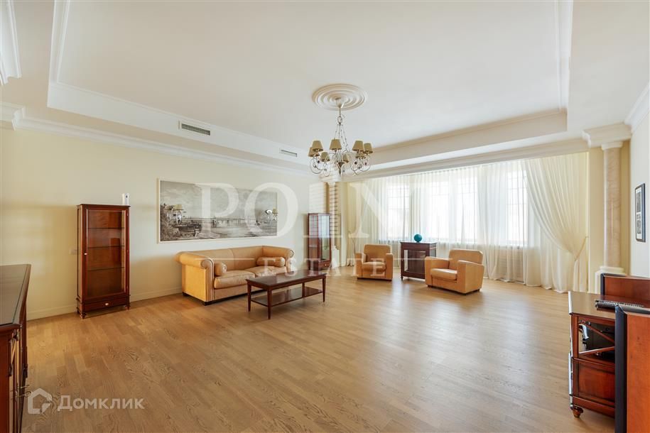 Сдаётся 5-комнатная квартира, 247 м²