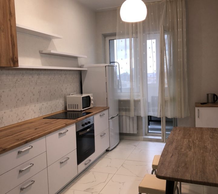 Сдаётся 1-комнатная квартира, 60 м²