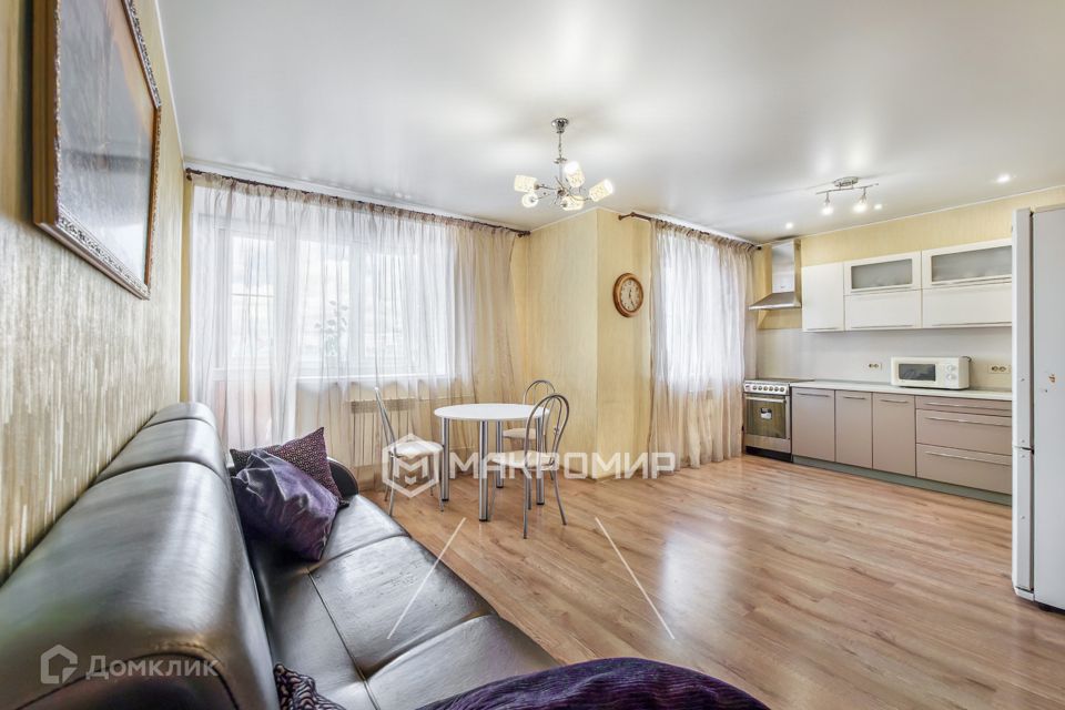 Продаётся 2-комнатная квартира, 61.6 м²