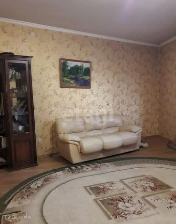 Продаётся 4-комнатная квартира, 137.8 м²
