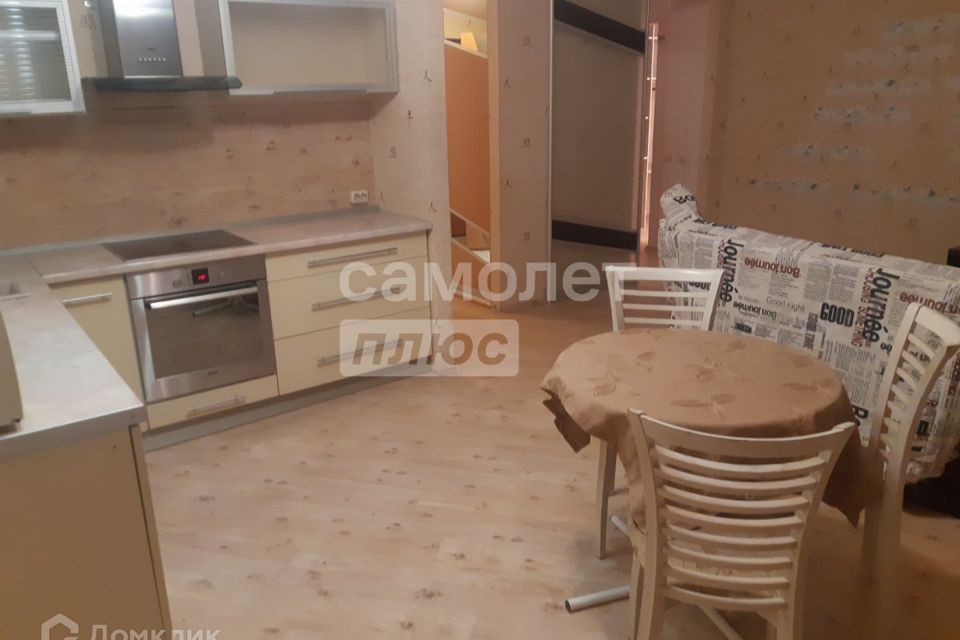 Сдаётся 2-комнатная квартира, 52.6 м²