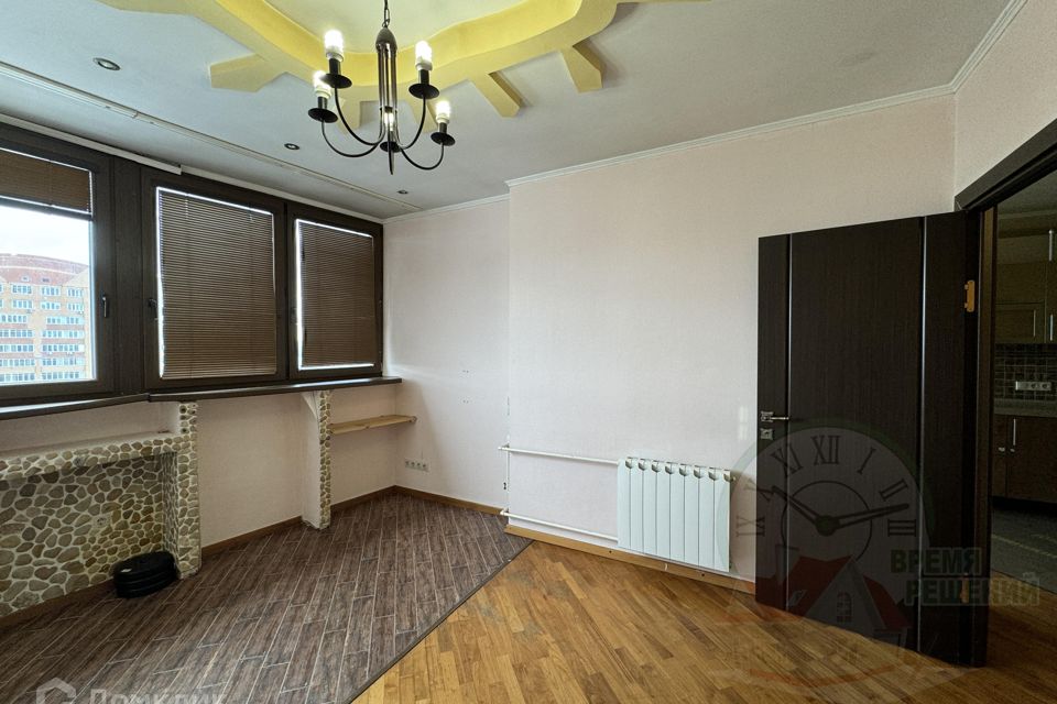 Продаётся 2-комнатная квартира, 76.5 м²