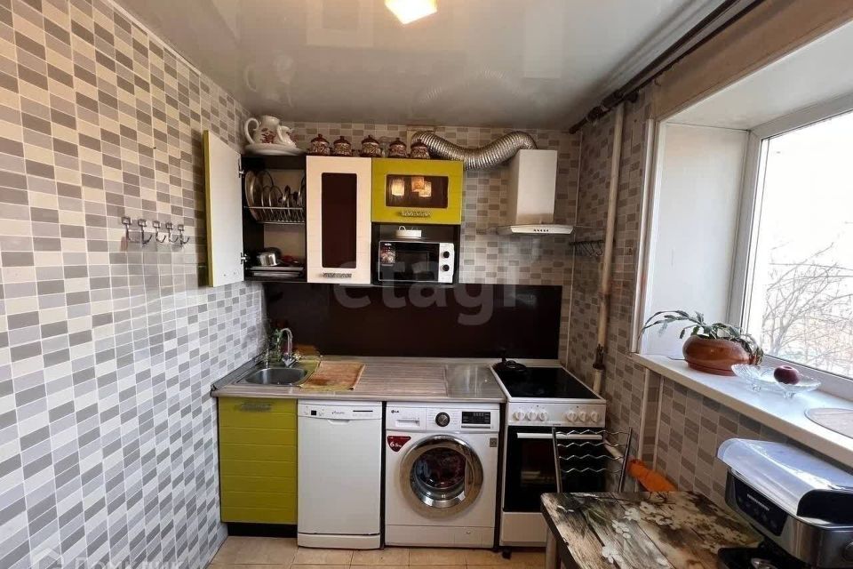 Продаётся 3-комнатная квартира, 64.5 м²