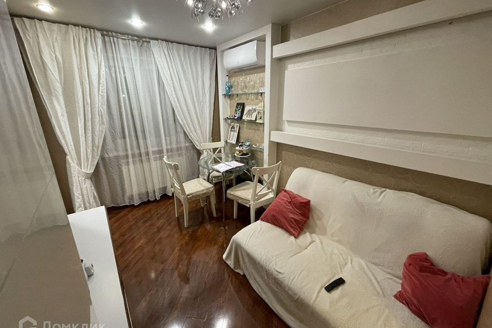 Продаётся 3-комнатная квартира, 56.2 м²