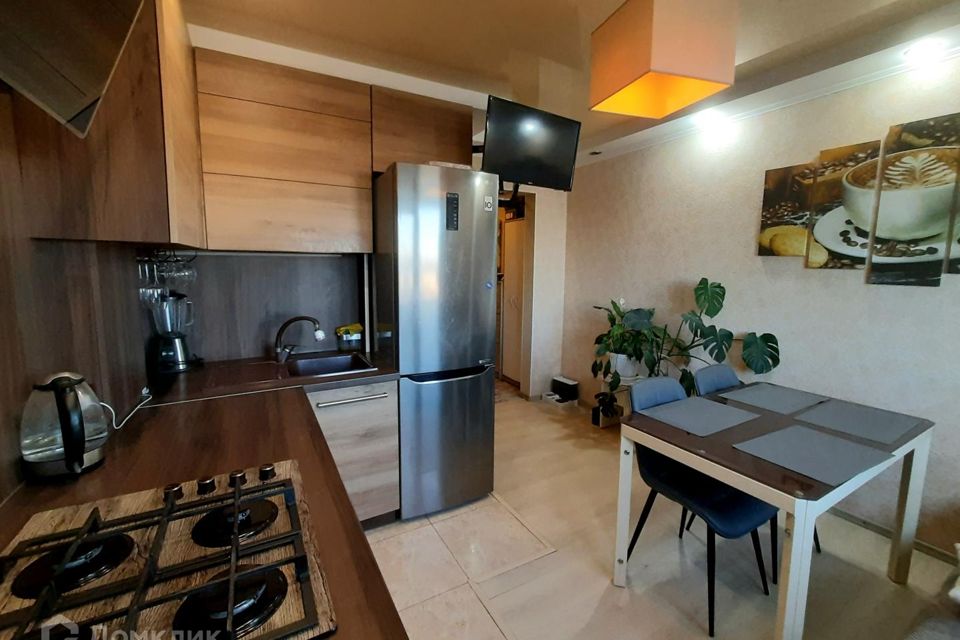 Продаётся 1-комнатная квартира, 46 м²