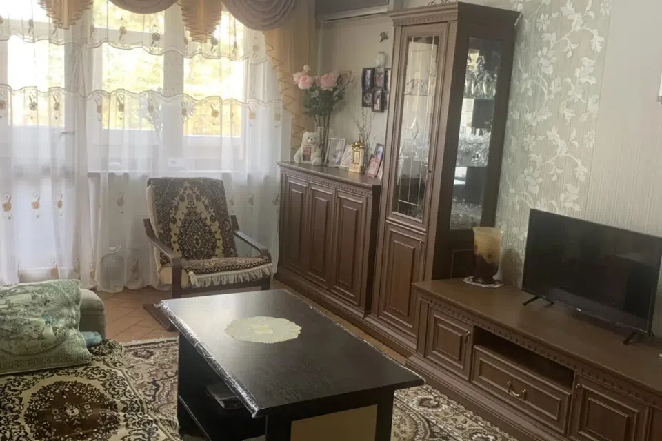 Продаётся 3-комнатная квартира, 60 м²