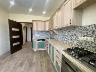 Продаётся 2-комнатная квартира, 58.5 м²