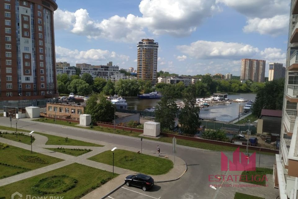 Продаётся 2-комнатная квартира, 72.5 м²