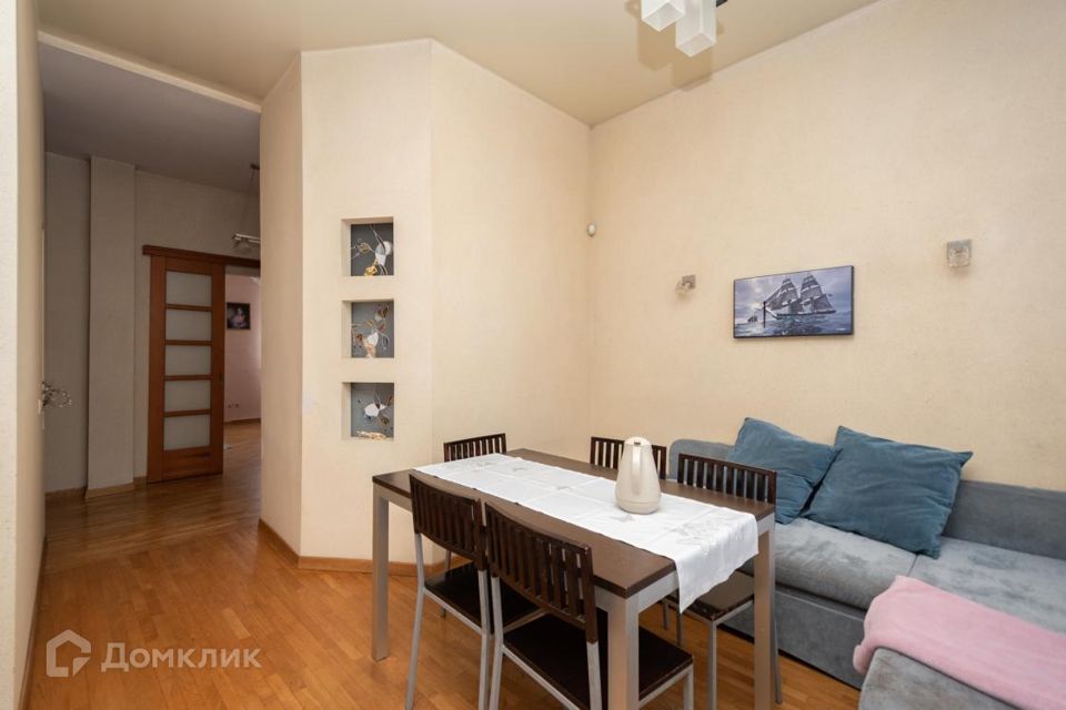 Продаётся 3-комнатная квартира, 72 м²