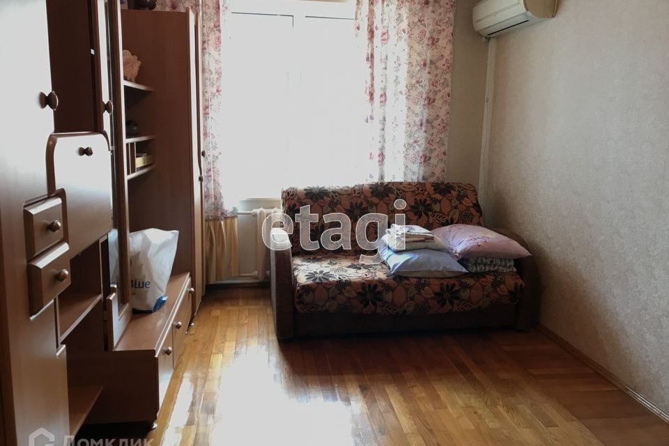 Продаётся 3-комнатная квартира, 70.1 м²