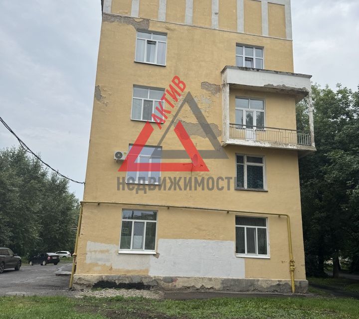 Продаётся 4-комнатная квартира, 81.8 м²