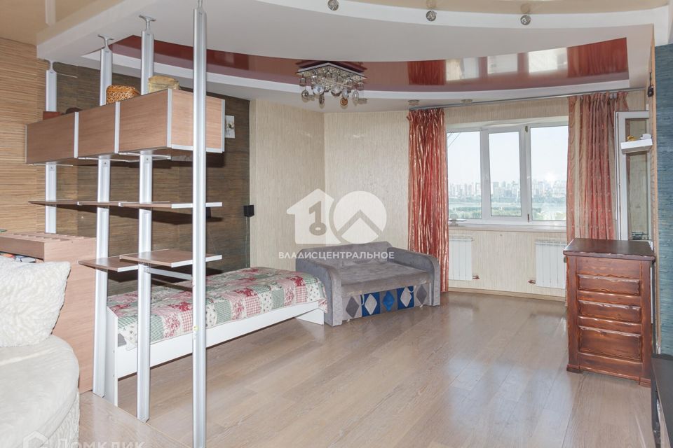 Продаётся 1-комнатная квартира, 54.8 м²