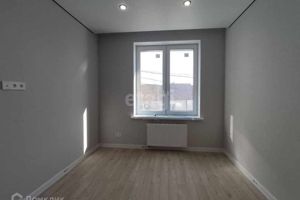 Продаётся 1-комнатная квартира, 42.4 м²