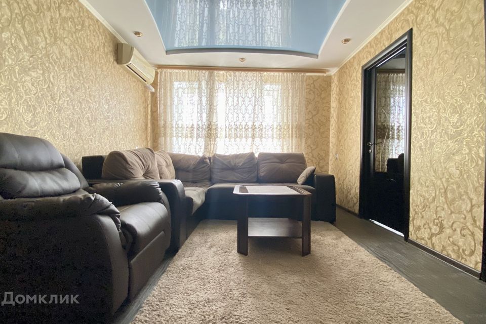Продаётся 4-комнатная квартира, 62 м²