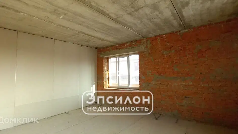 Продаётся 3-комнатная квартира, 125.5 м²