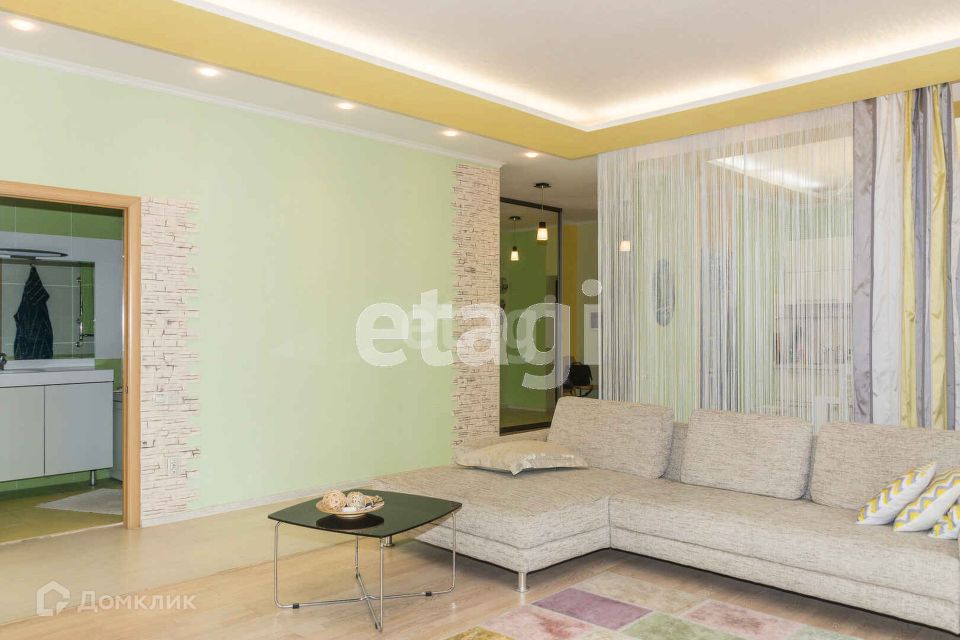 Продаётся 2-комнатная квартира, 80.3 м²