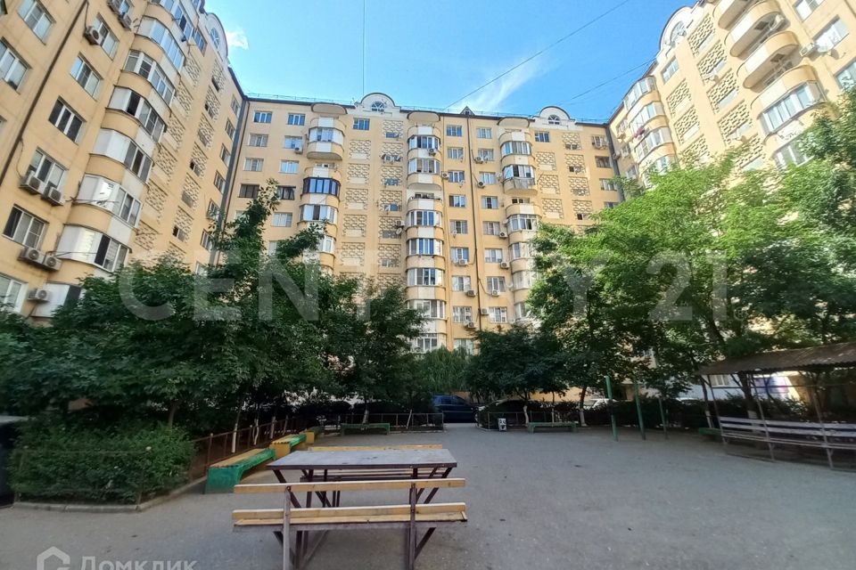 Продаётся 3-комнатная квартира, 90 м²