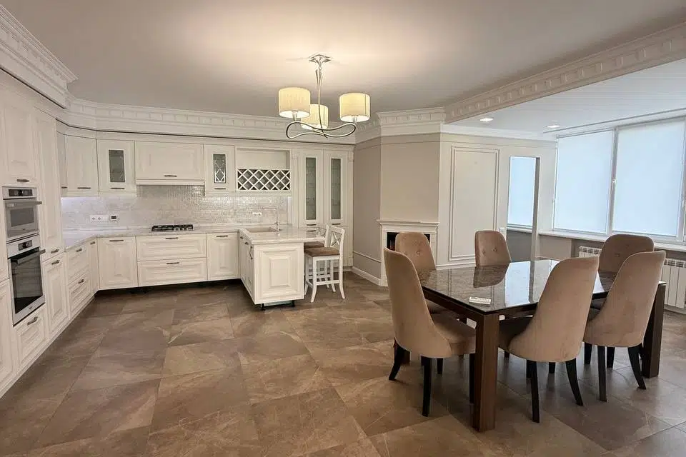 Продаётся 3-комнатная квартира, 126.9 м²