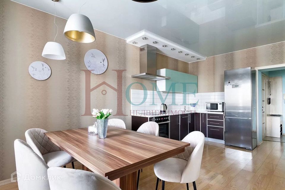 Сдаётся 2-комнатная квартира, 70 м²