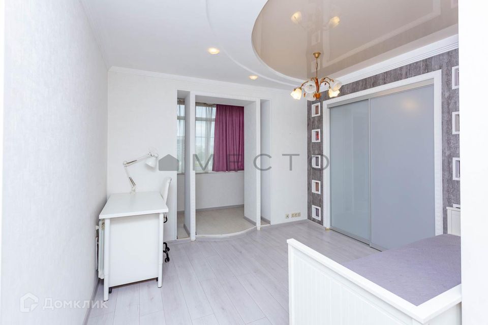 Продаётся 5-комнатная квартира, 139.6 м²