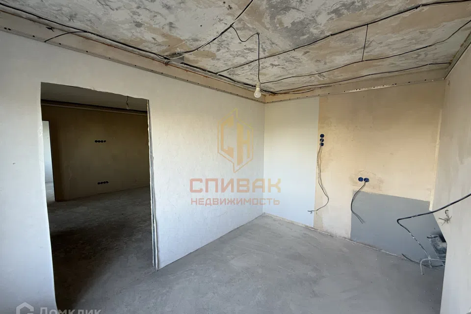 Продаётся 4-комнатная квартира, 83.9 м²