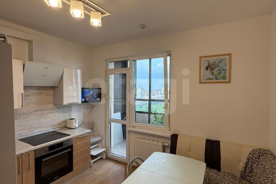 Продаётся 1-комнатная квартира, 38.3 м²