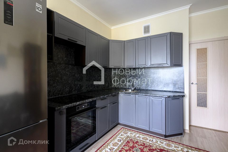Продаётся 1-комнатная квартира, 43.2 м²