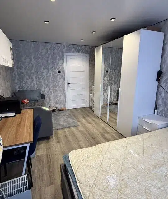 Продаётся 4-комнатная квартира, 68.1 м²