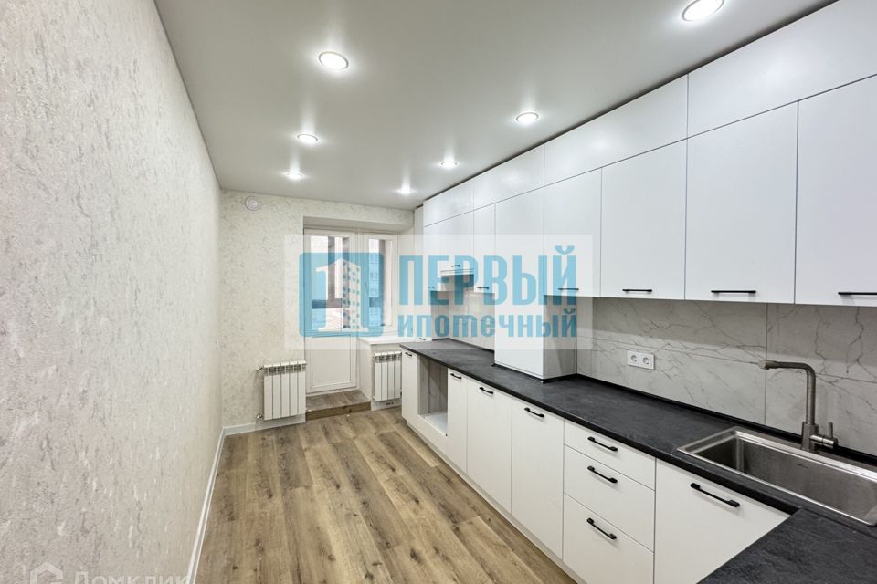 Продаётся 1-комнатная квартира, 37 м²